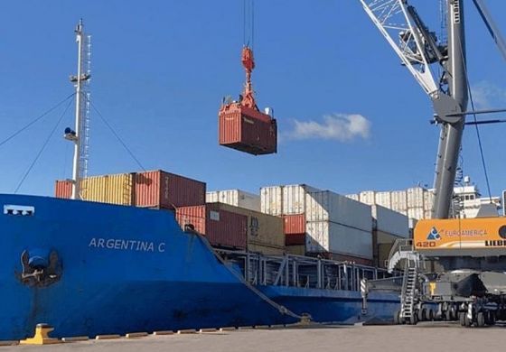En defensa de la soberanía del rio y mar 