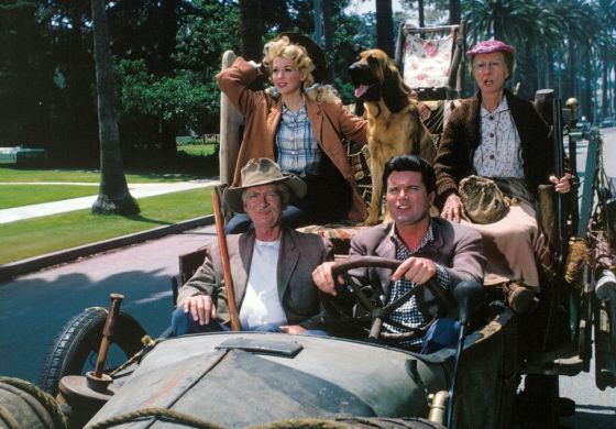 Así la vemos: Tragicomedia en el patio trasero