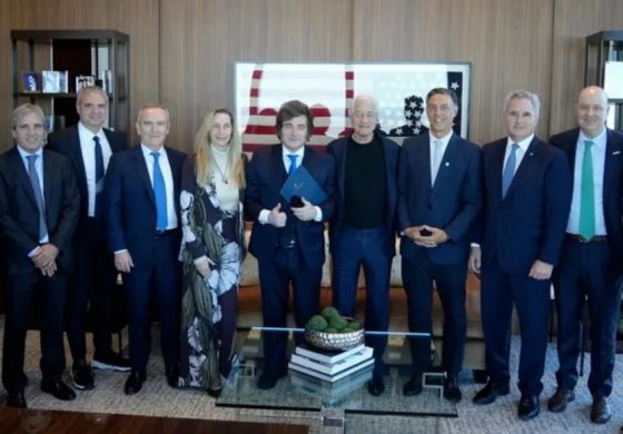 Infames traidores a la Patria